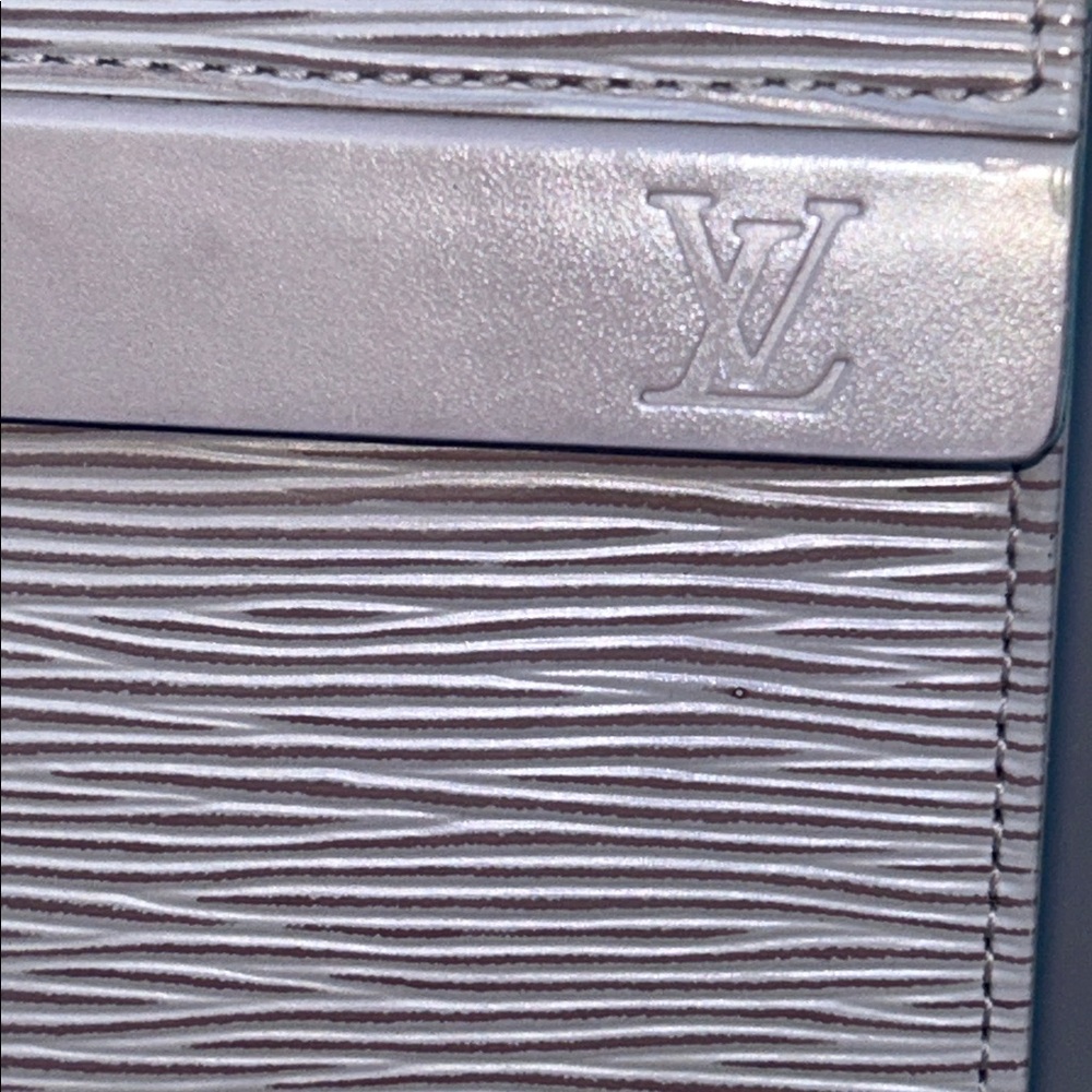Louis Vuitton Vintage Epi Ramatuelle Shoulder Bag in  "Pepper" - Picture 2 of 7